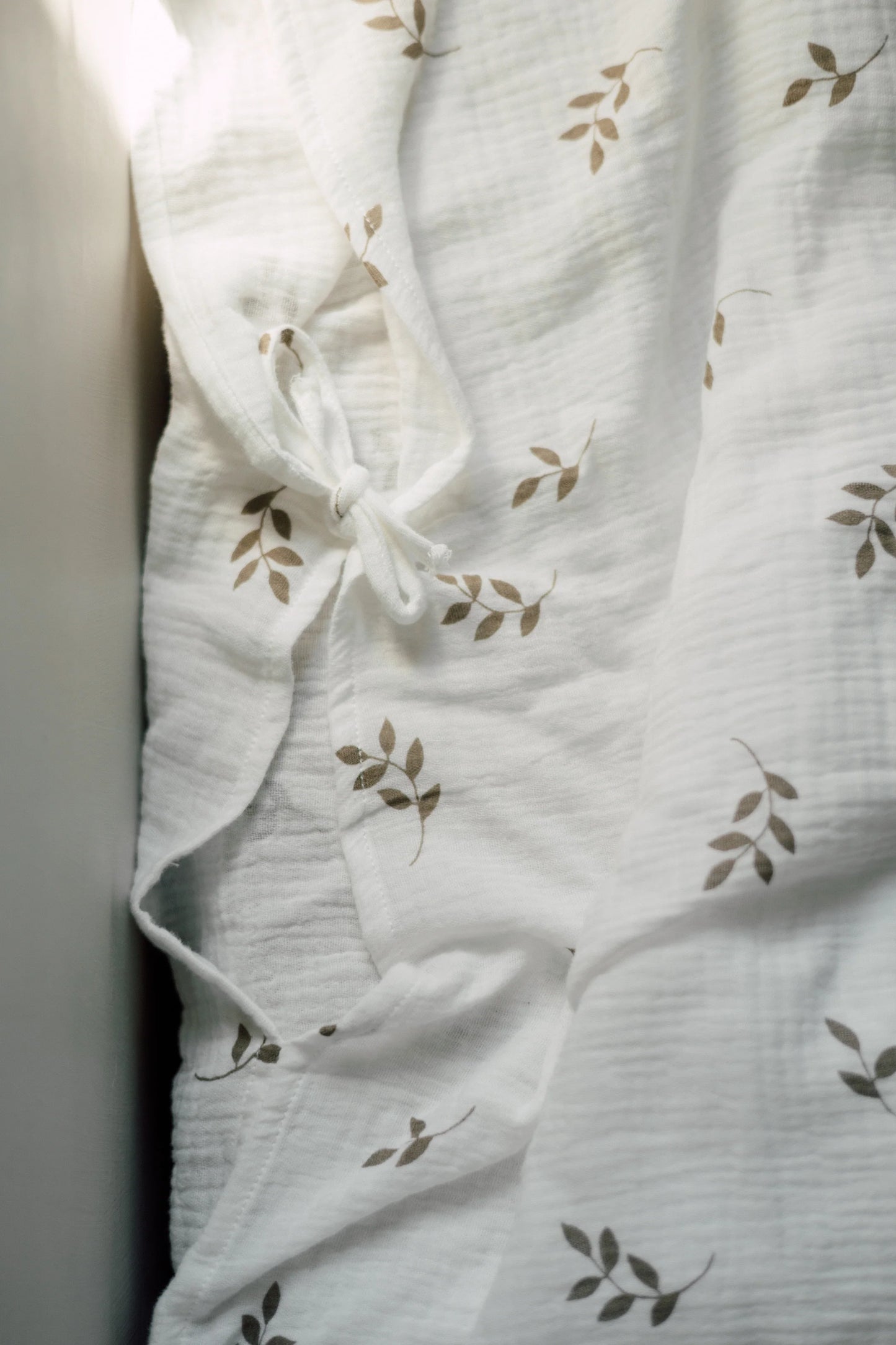 Voodipesu komplekt beebidele - Cream Leaves