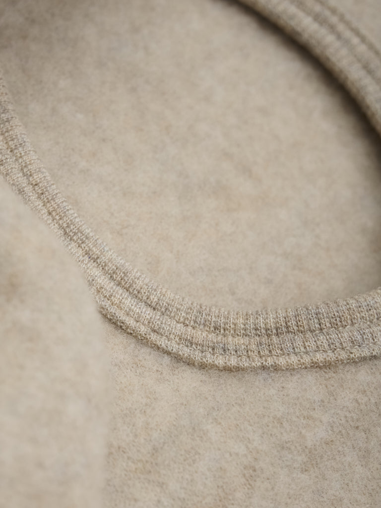 Meriinovillafliisist müts - Beež jänes