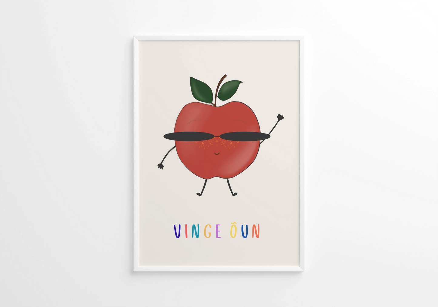Poster “Vinge Õun” värvikas õunajoonistus lastetuppa – Emma & Roosi